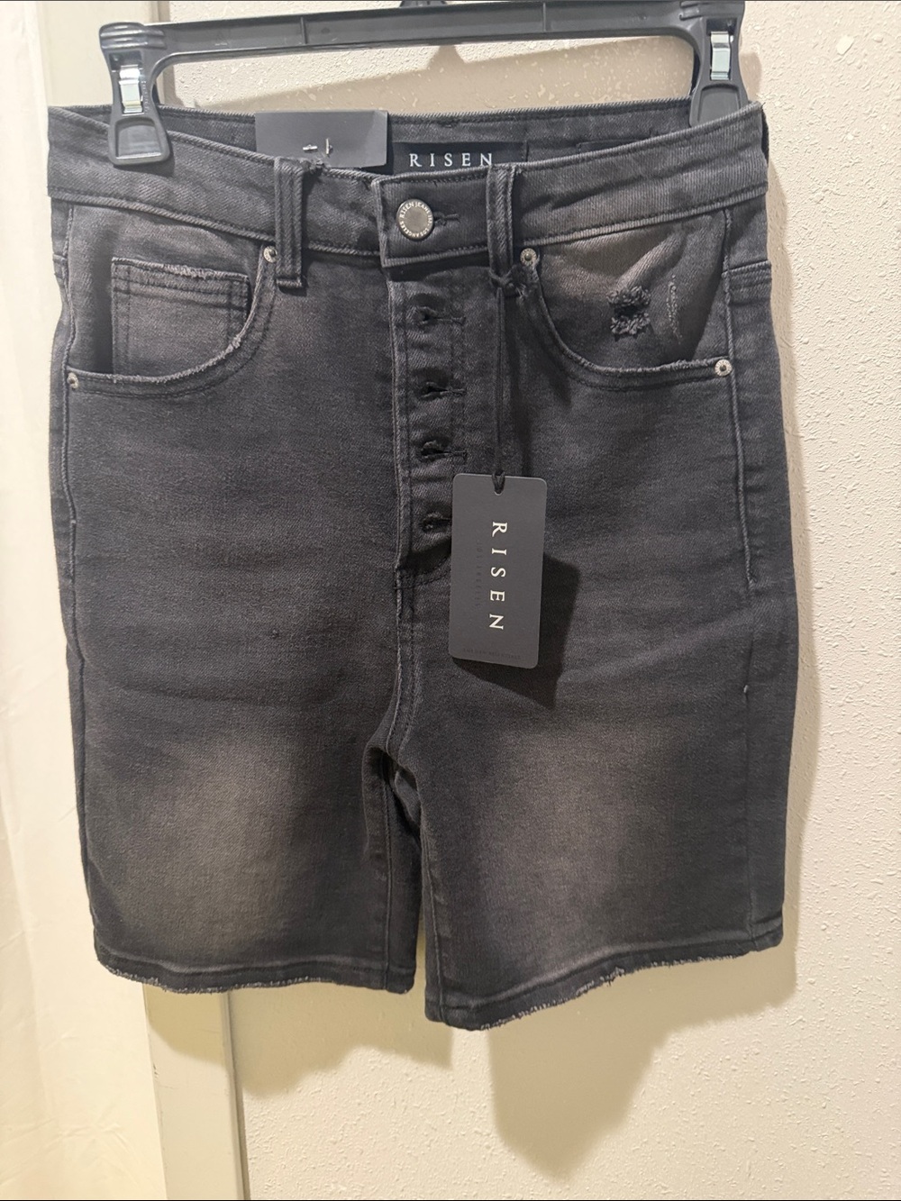 NWT Risen women’s Washed Denim Shorts Size Small